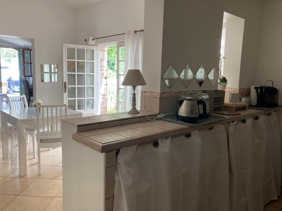 Gite Encore Un Soir Hyères Exteriér fotografie