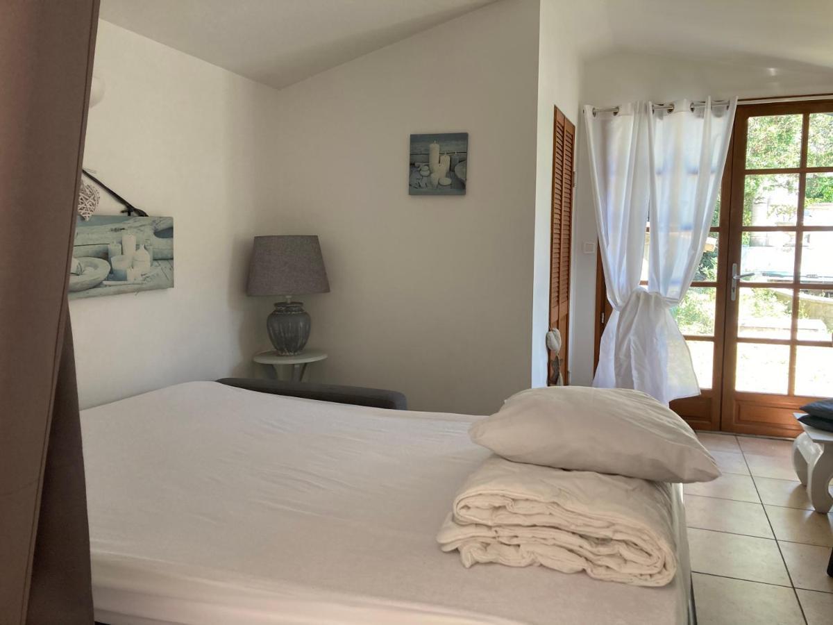 Gite Encore Un Soir Hyères Exteriér fotografie