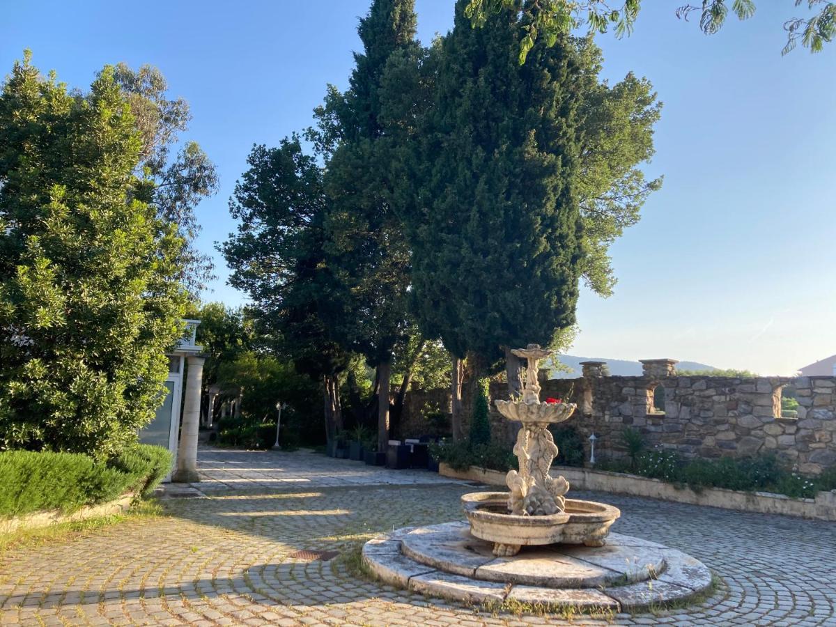 Gite Encore Un Soir Hyères Exteriér fotografie
